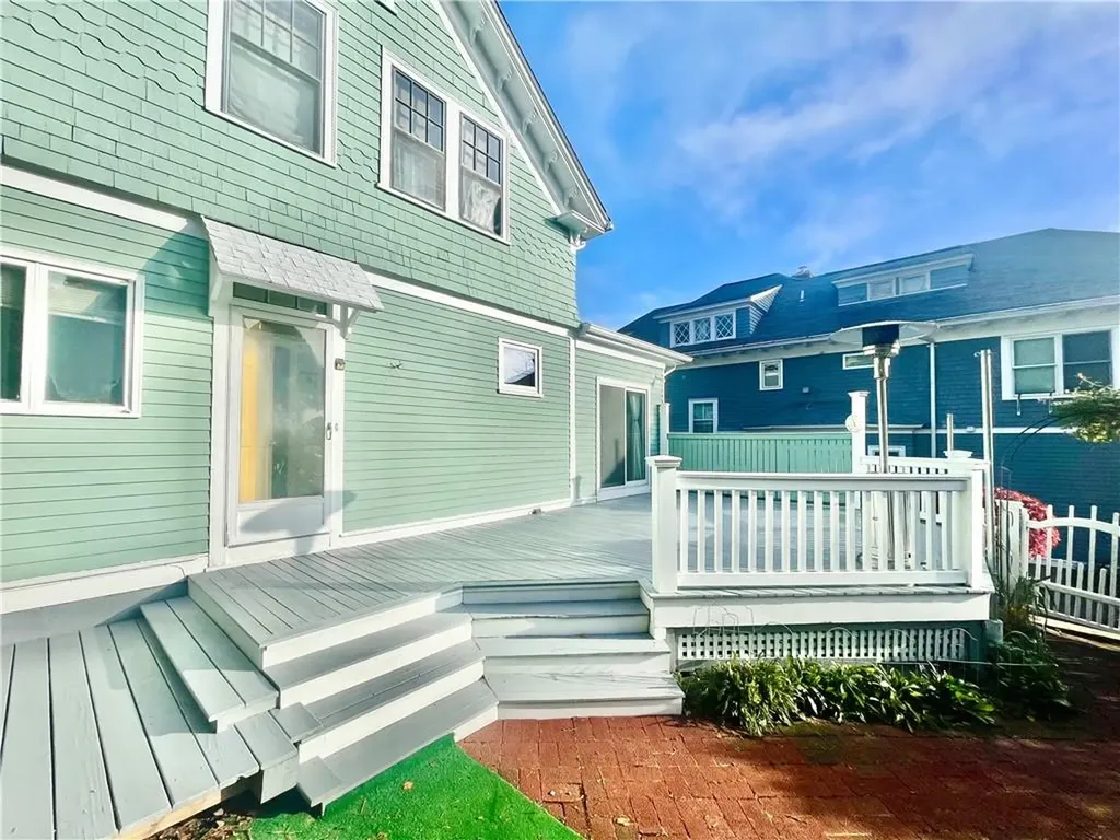 269 Doyle Avenue Providence RI 02906