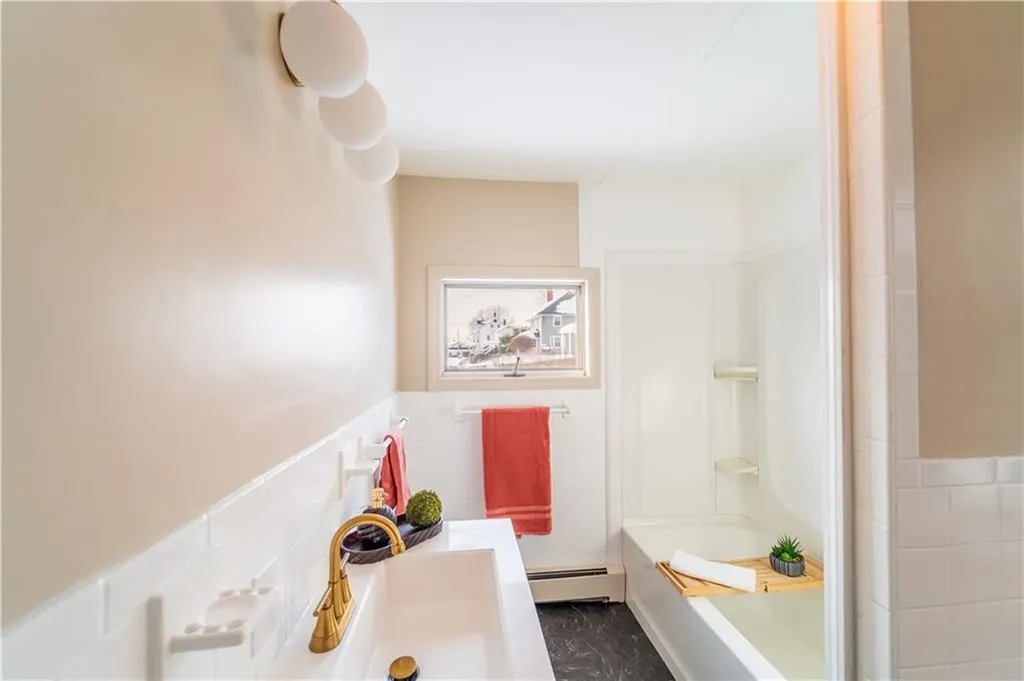 134 Dexter Street Cumberland RI 02864