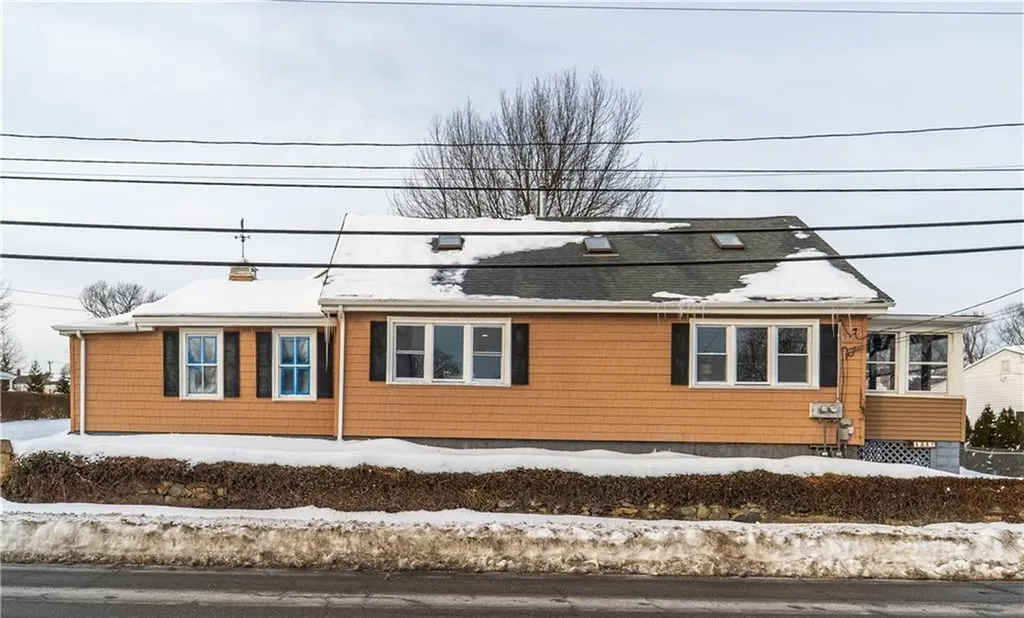 134 Dexter Street Cumberland RI 02864