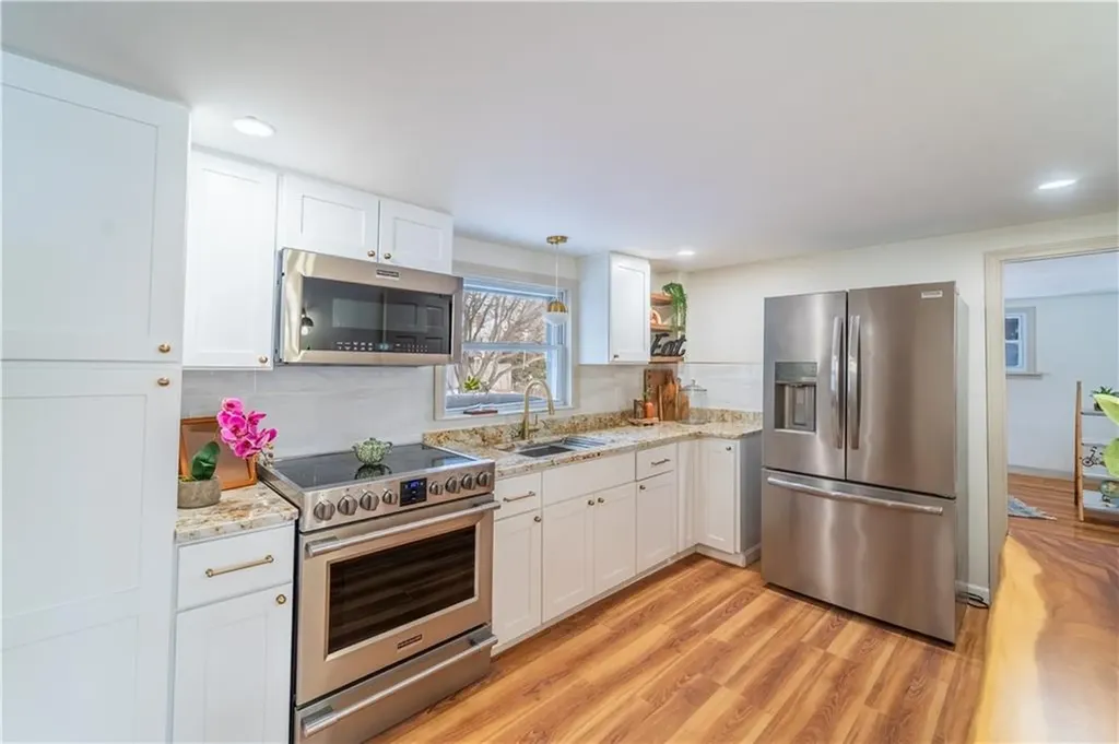 134 Dexter Street Cumberland RI 02864