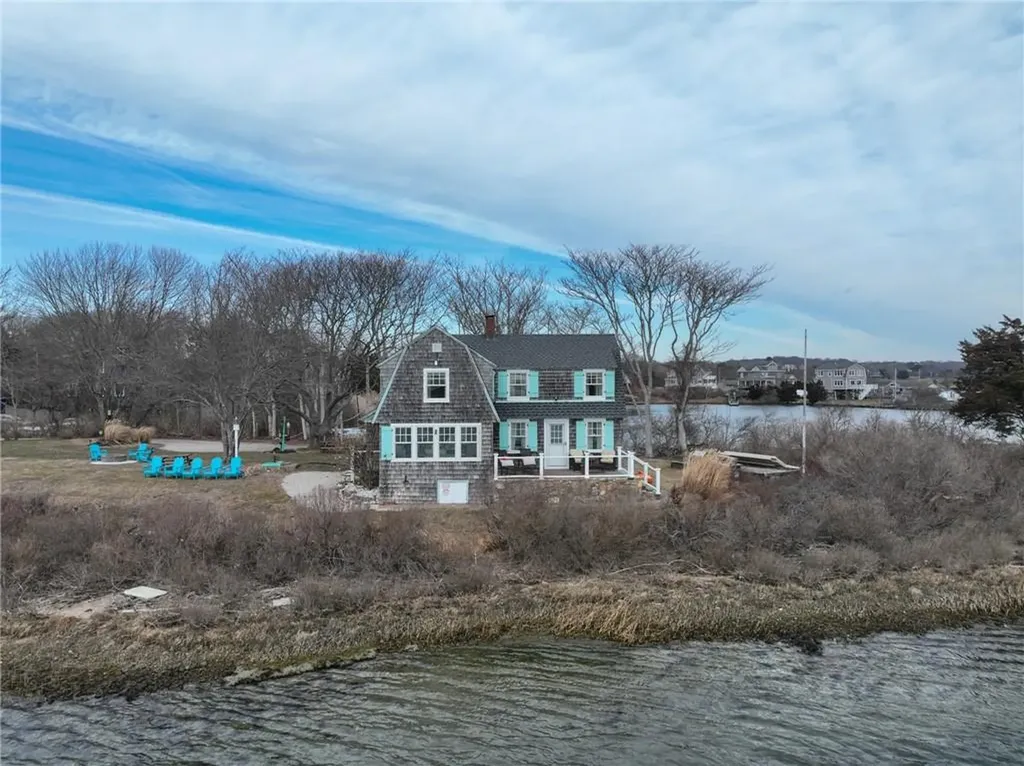 20 Snowberry Lane Westerly RI 02891