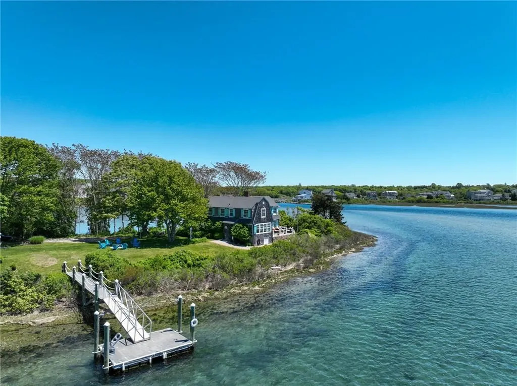 20 Snowberry Lane Westerly RI 02891