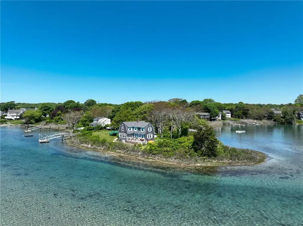 20 Snowberry Lane Westerly RI 02891