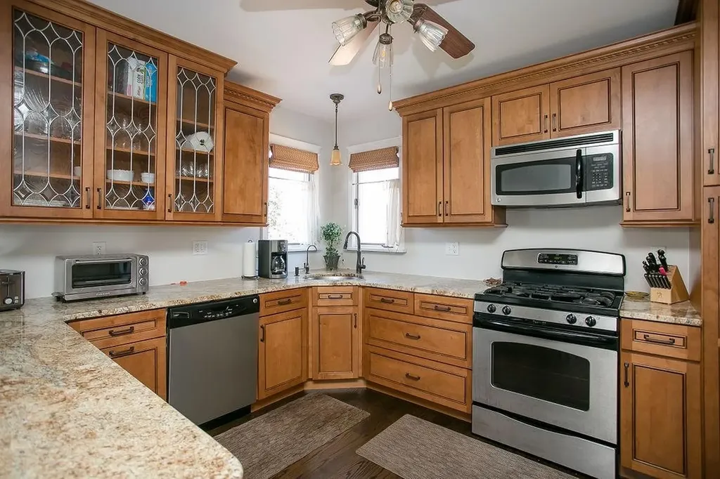 17 Annandale Terrace Newport RI 02840