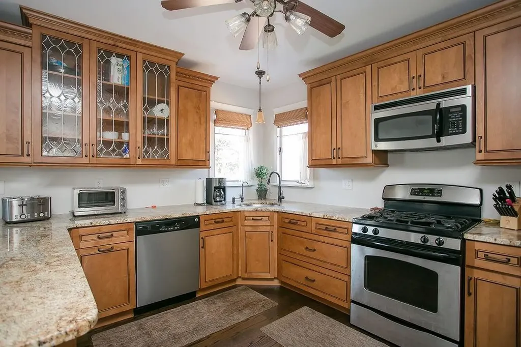 17 Annandale Terrace Newport RI 02840