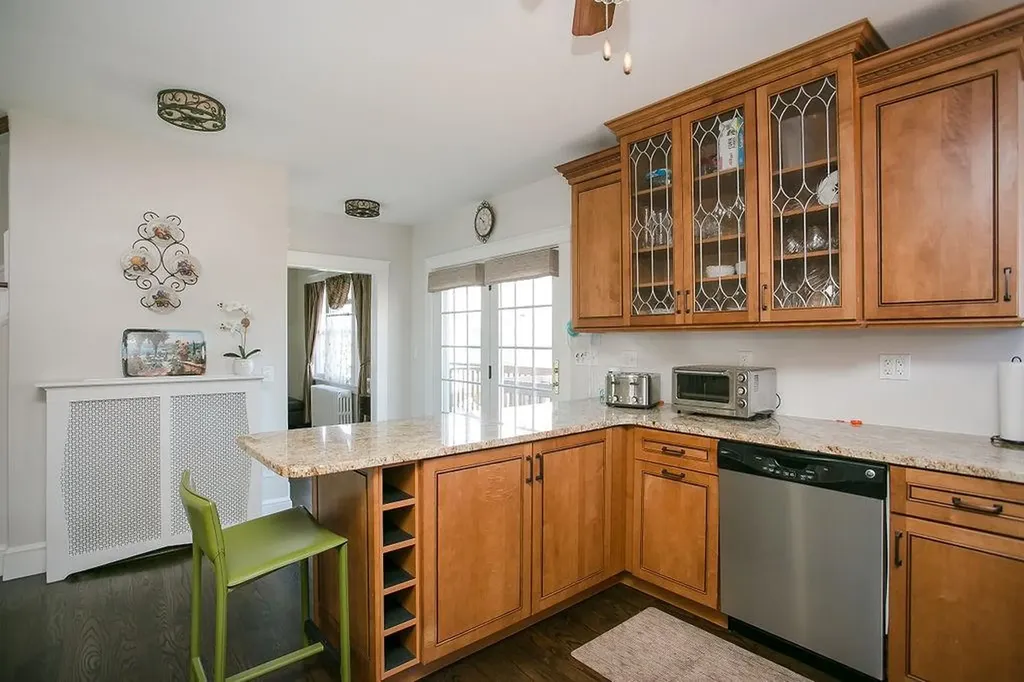 17 Annandale Terrace Newport RI 02840