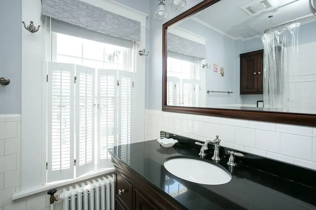 17 Annandale Terrace Newport RI 02840
