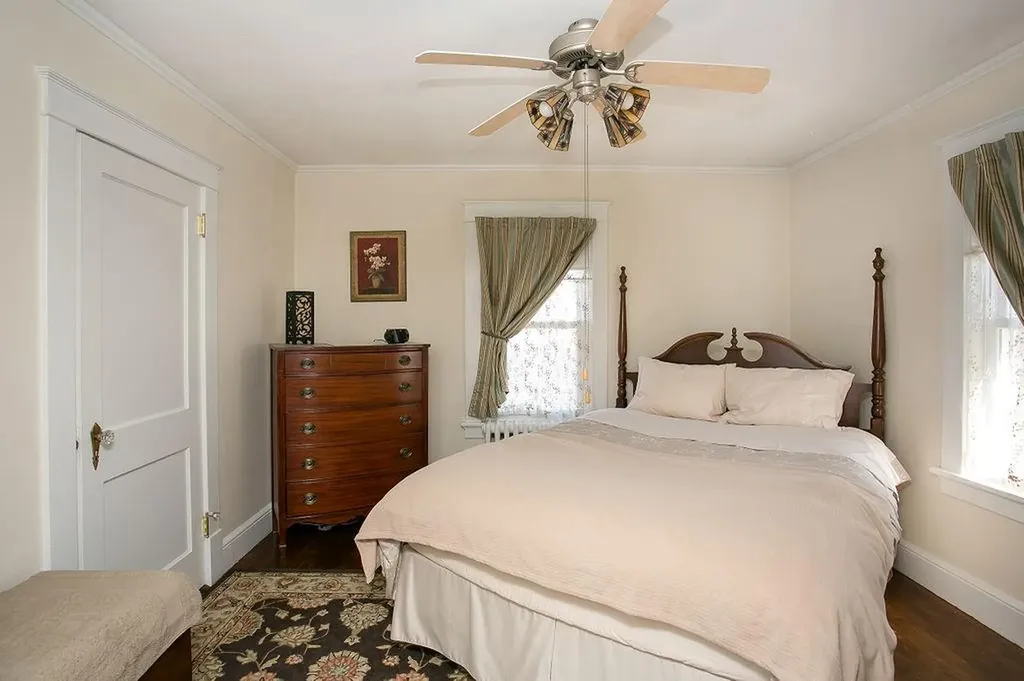 17 Annandale Terrace Newport RI 02840