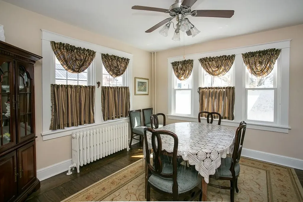 17 Annandale Terrace Newport RI 02840