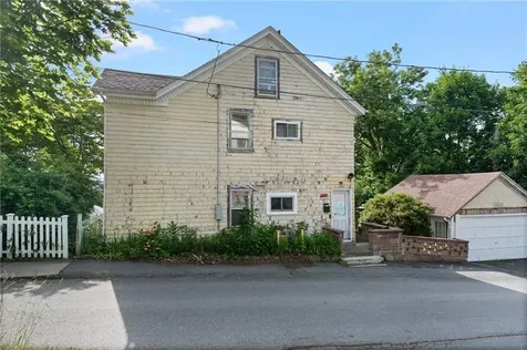 376 N Underwood Street Fall River MA 02720