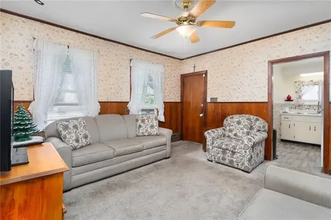 376 N Underwood Street Fall River MA 02720