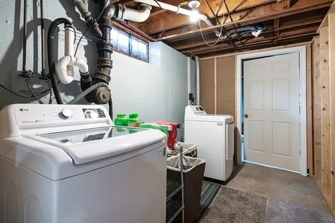 65 Pequot Trail East Greenwich RI 02818