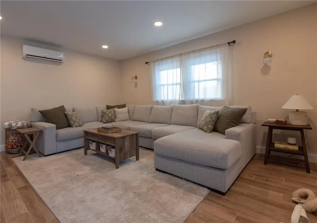 91 Windsor Park Drive Coventry RI 02816