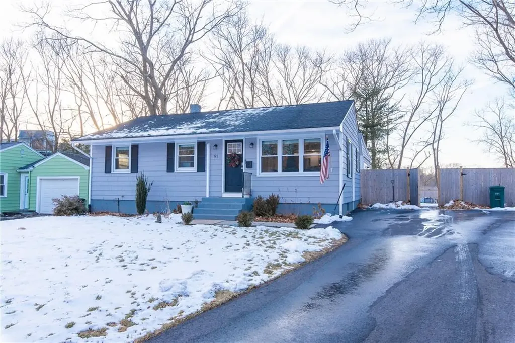 91 Windsor Park Drive Coventry RI 02816