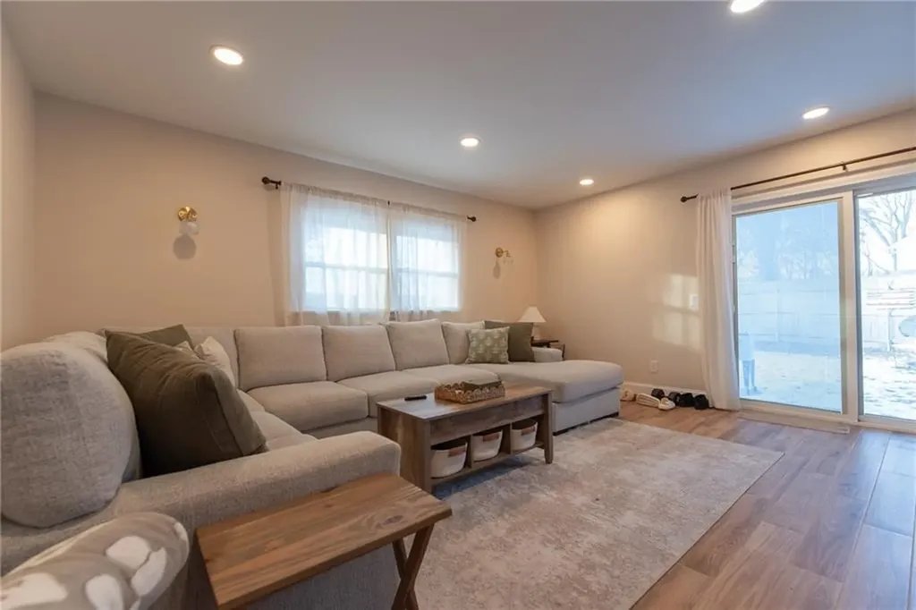 91 Windsor Park Drive Coventry RI 02816