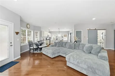 28 Cardinal Drive Killingly CT 06241