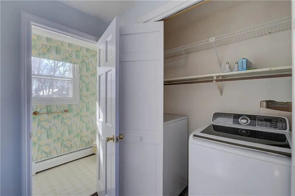 6 Contour Road Warwick RI 02886