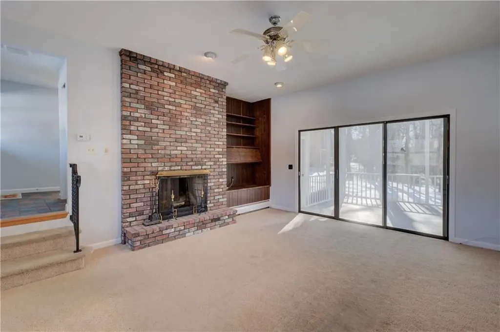 6 Contour Road Warwick RI 02886