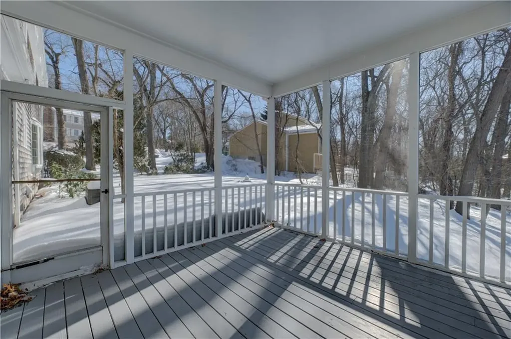 6 Contour Road Warwick RI 02886