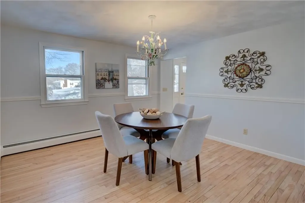 6 Contour Road Warwick RI 02886