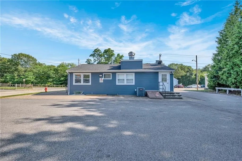 426 Cass Avenue Woonsocket RI 02895