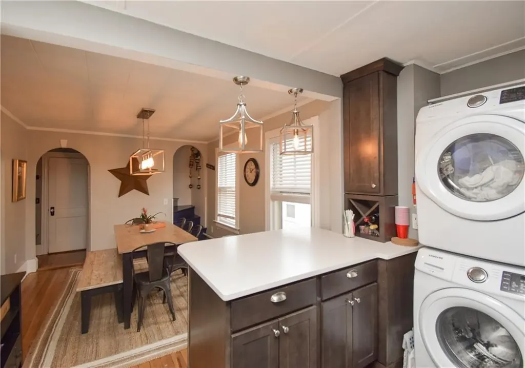 16 Vaughan Avenue Newport RI 02840