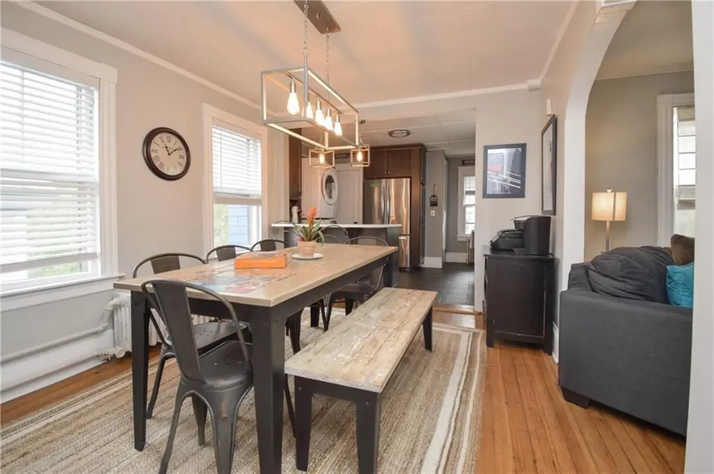 16 Vaughan Avenue Newport RI 02840