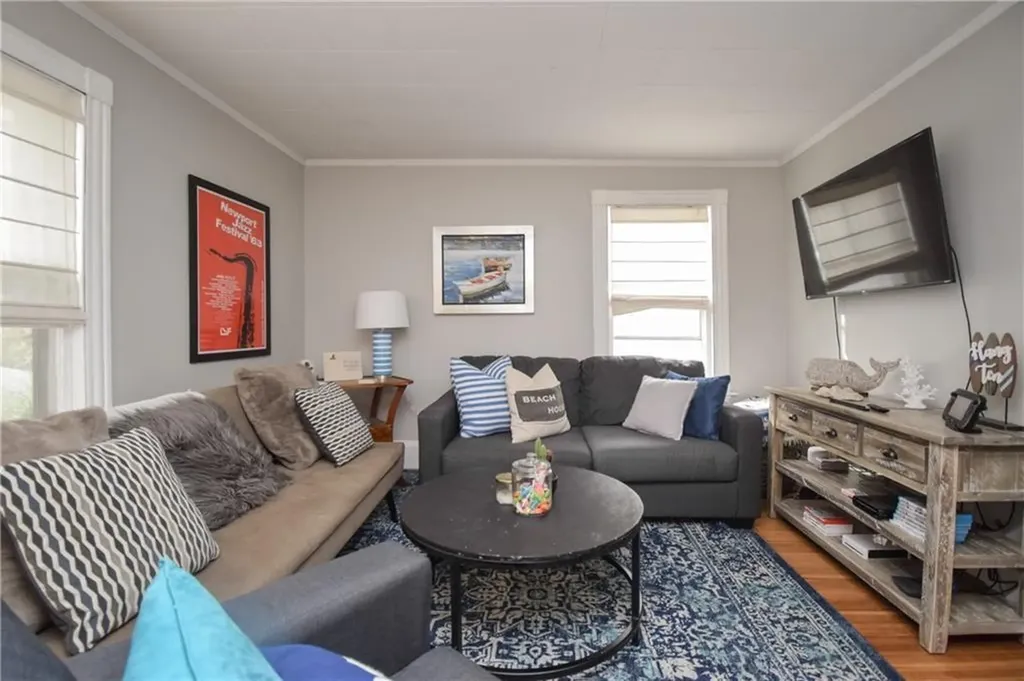 16 Vaughan Avenue Newport RI 02840