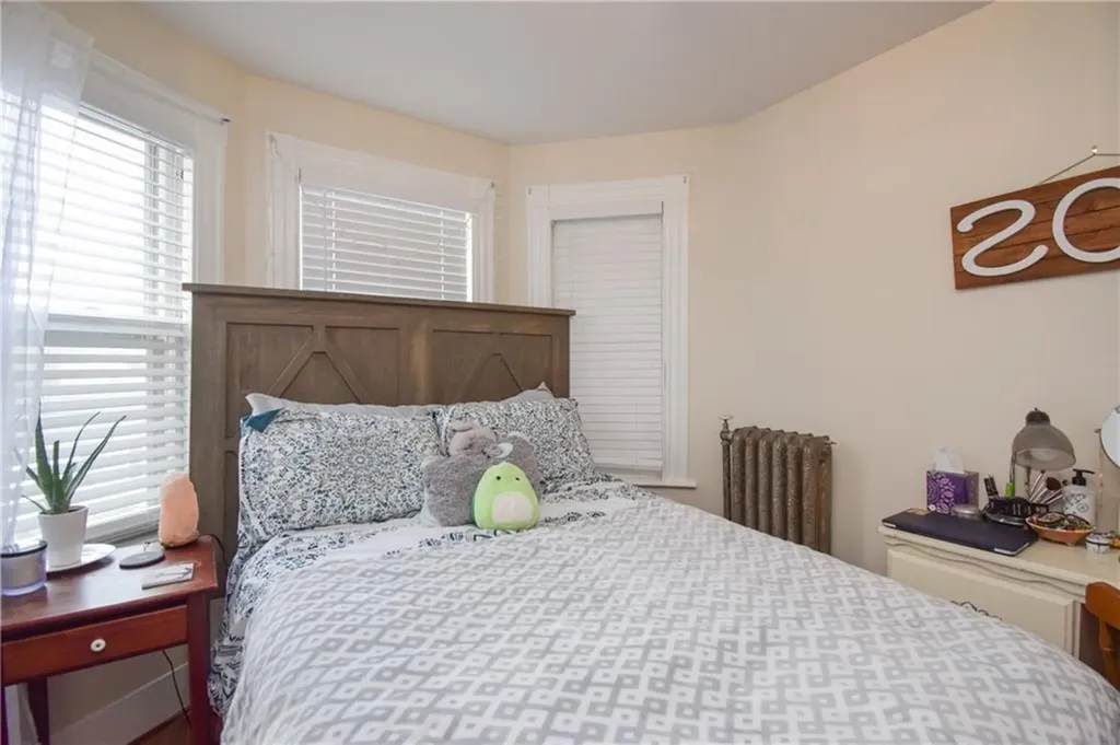 16 Vaughan Avenue Newport RI 02840