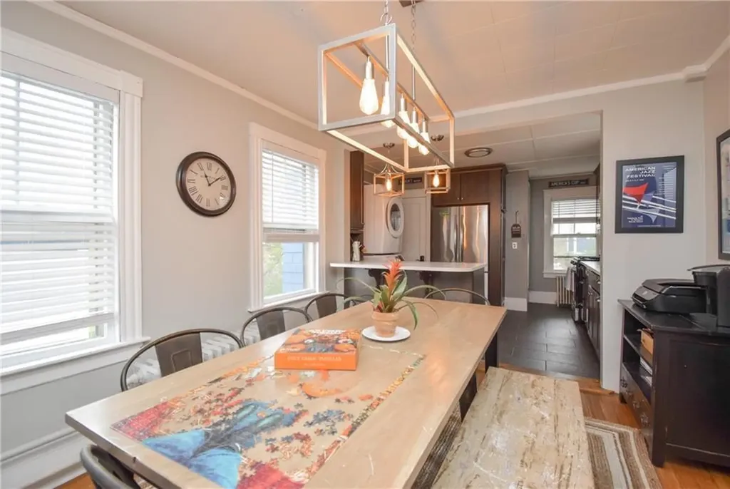 16 Vaughan Avenue Newport RI 02840