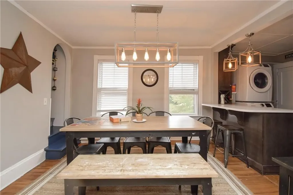 16 Vaughan Avenue Newport RI 02840