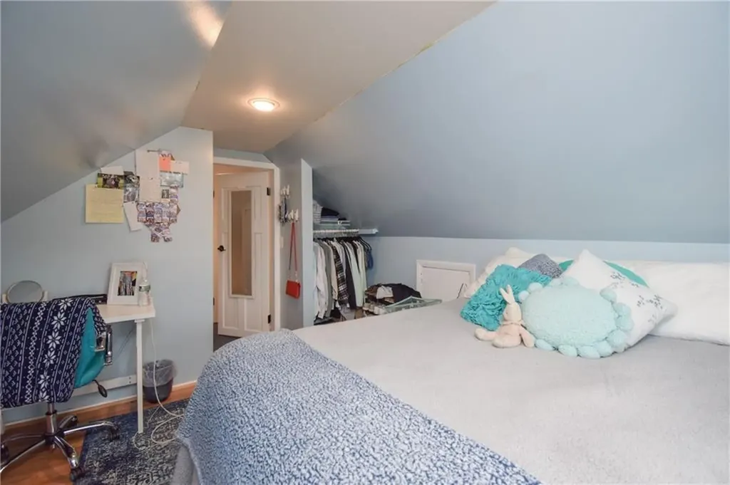16 Vaughan Avenue Newport RI 02840