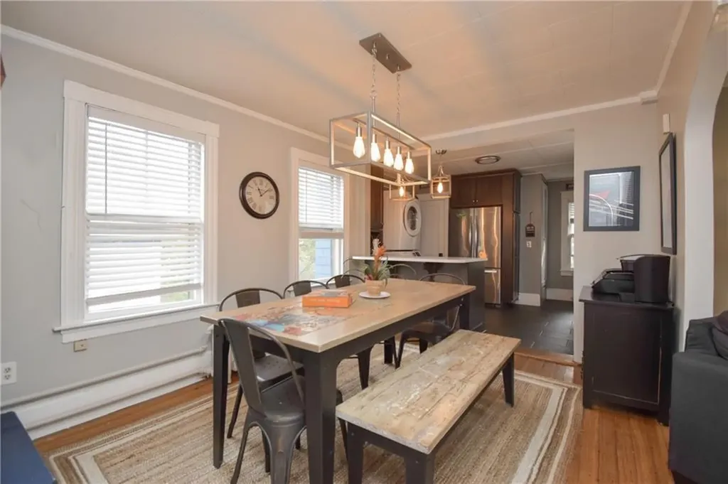 16 Vaughan Avenue Newport RI 02840