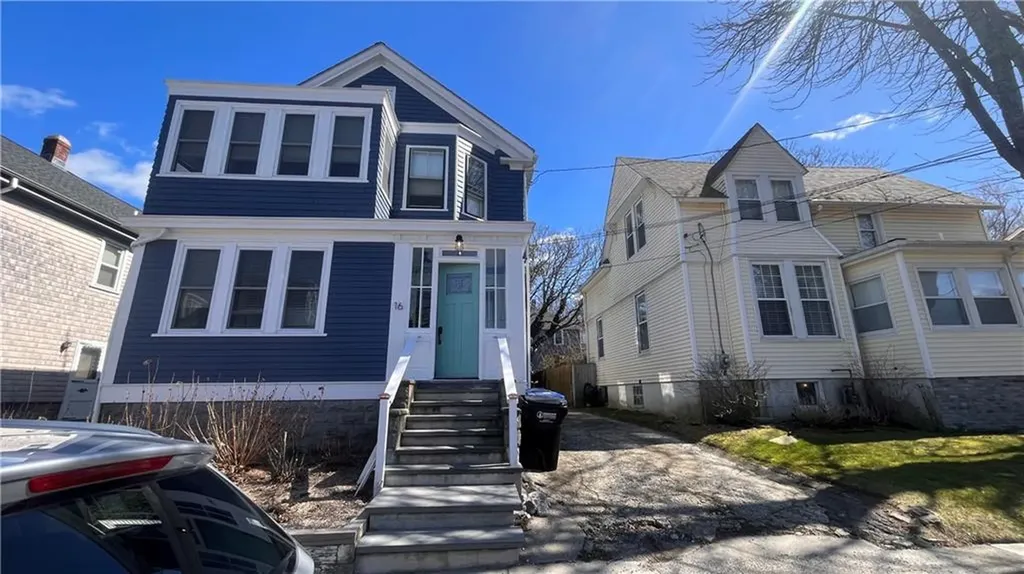 16 Vaughan Avenue Newport RI 02840