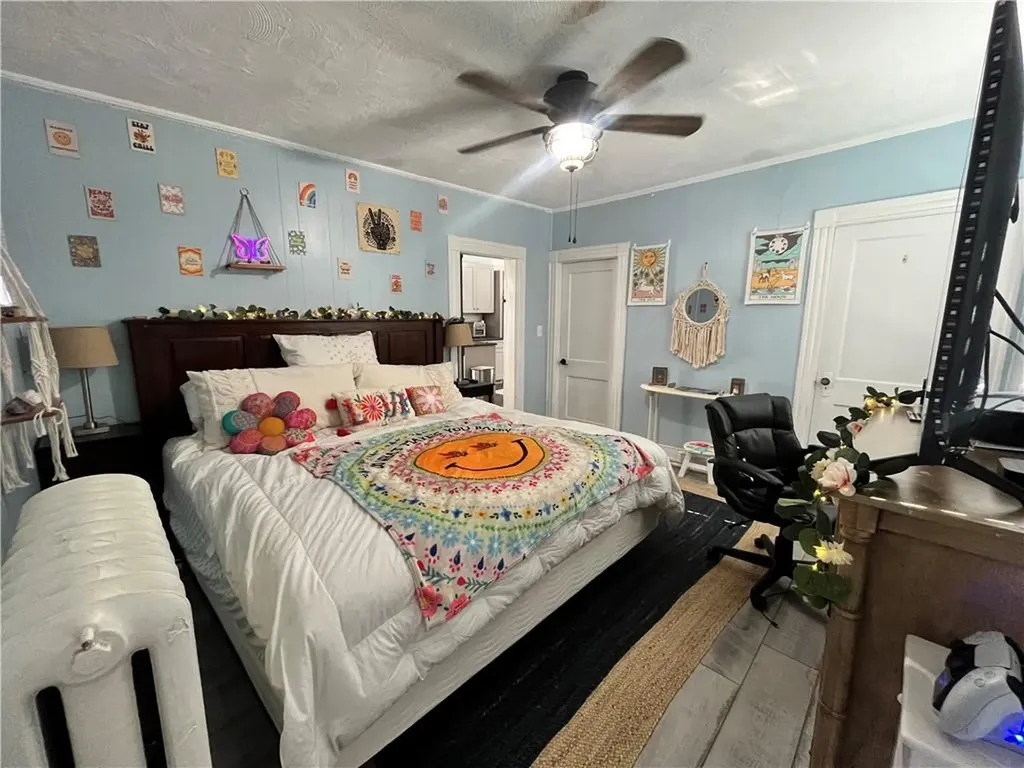 16 Vaughan Avenue Newport RI 02840