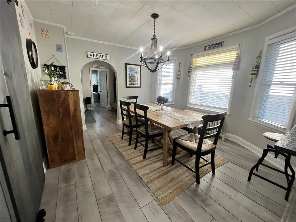 16 Vaughan Avenue Newport RI 02840