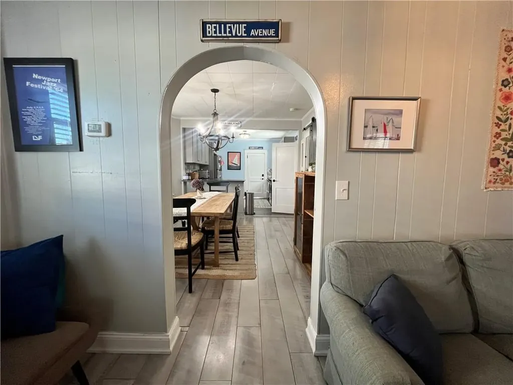 16 Vaughan Avenue Newport RI 02840