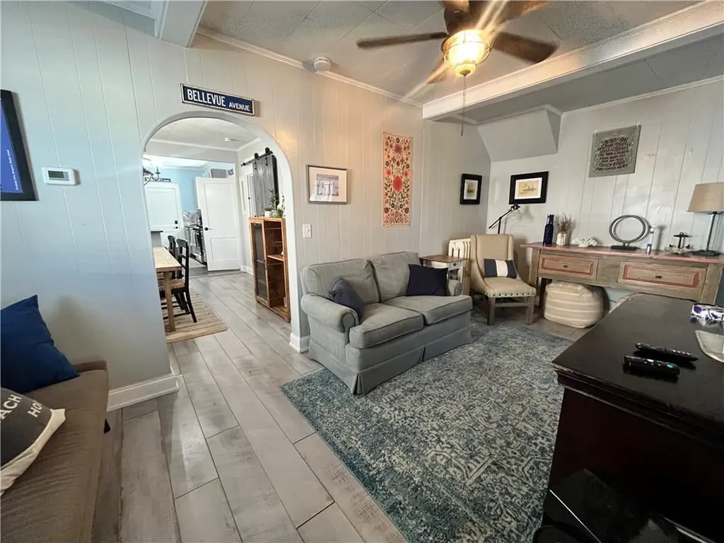 16 Vaughan Avenue Newport RI 02840