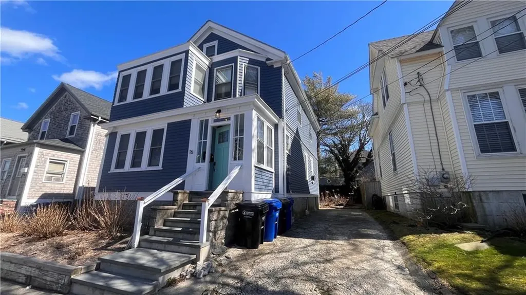 16 Vaughan Avenue Newport RI 02840
