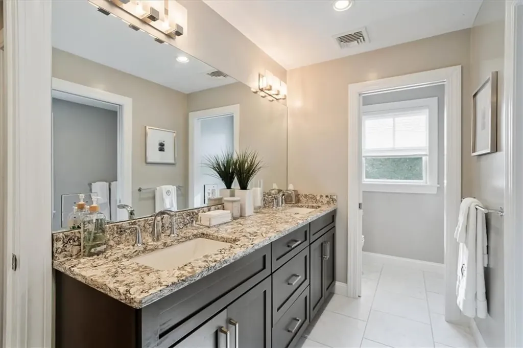 390 Iron Mine Hill Road North Smithfield RI 02896