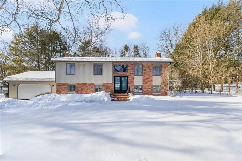 18 Orchard Avenue Smithfield RI 02828