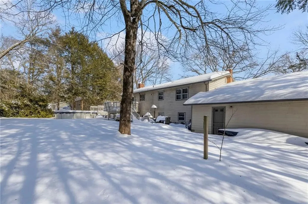 18 Orchard Avenue Smithfield RI 02828