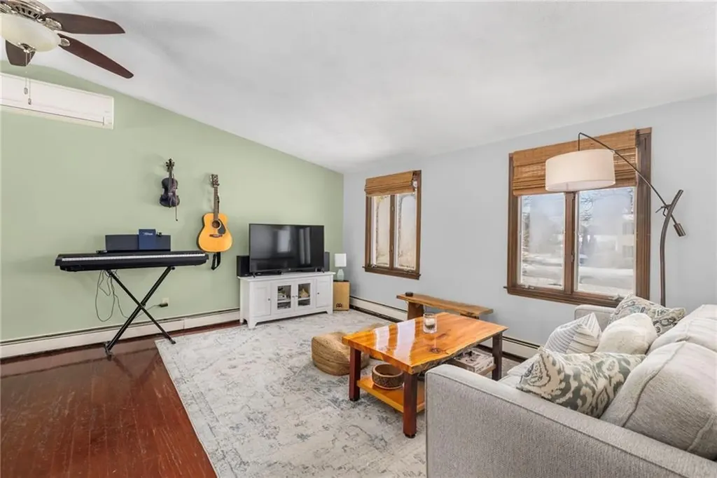 18 Orchard Avenue Smithfield RI 02828