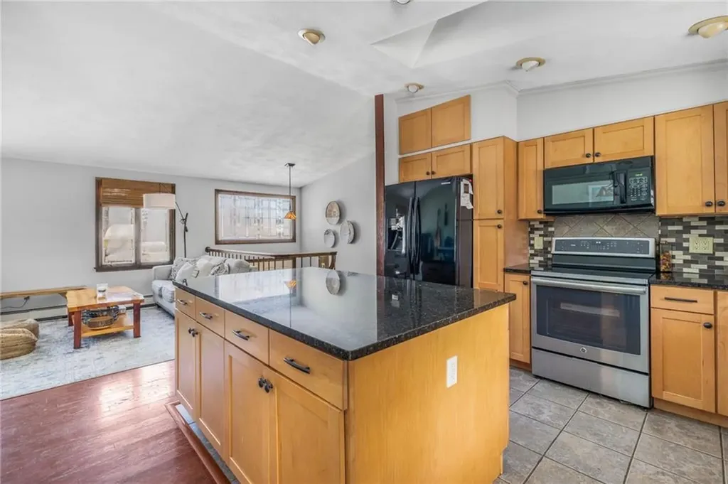 18 Orchard Avenue Smithfield RI 02828