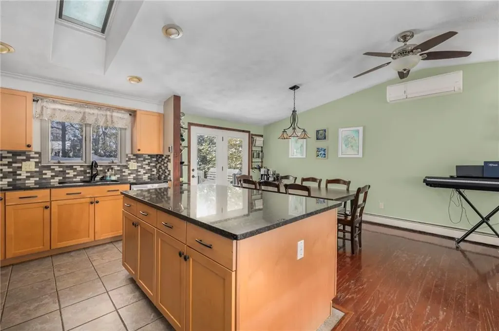 18 Orchard Avenue Smithfield RI 02828