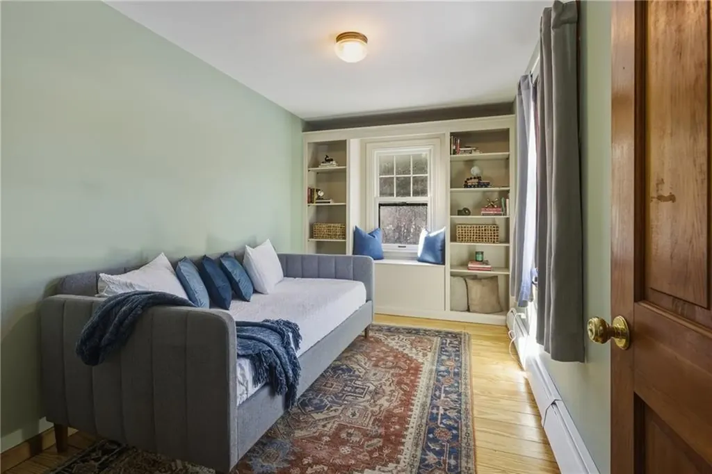 140 Long Highway Little Compton RI 02837