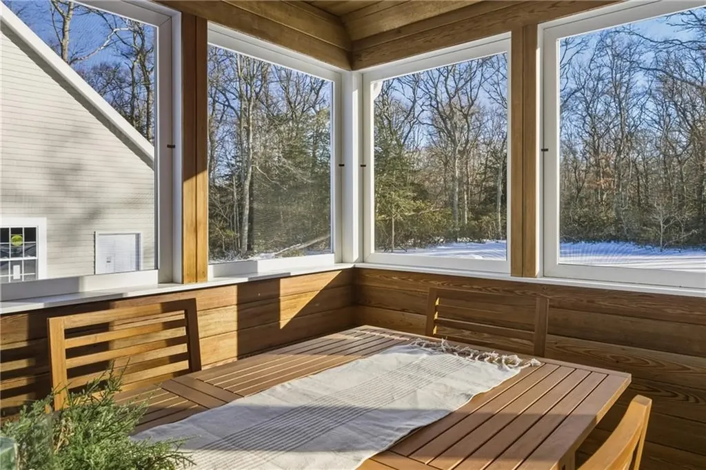 140 Long Highway Little Compton RI 02837