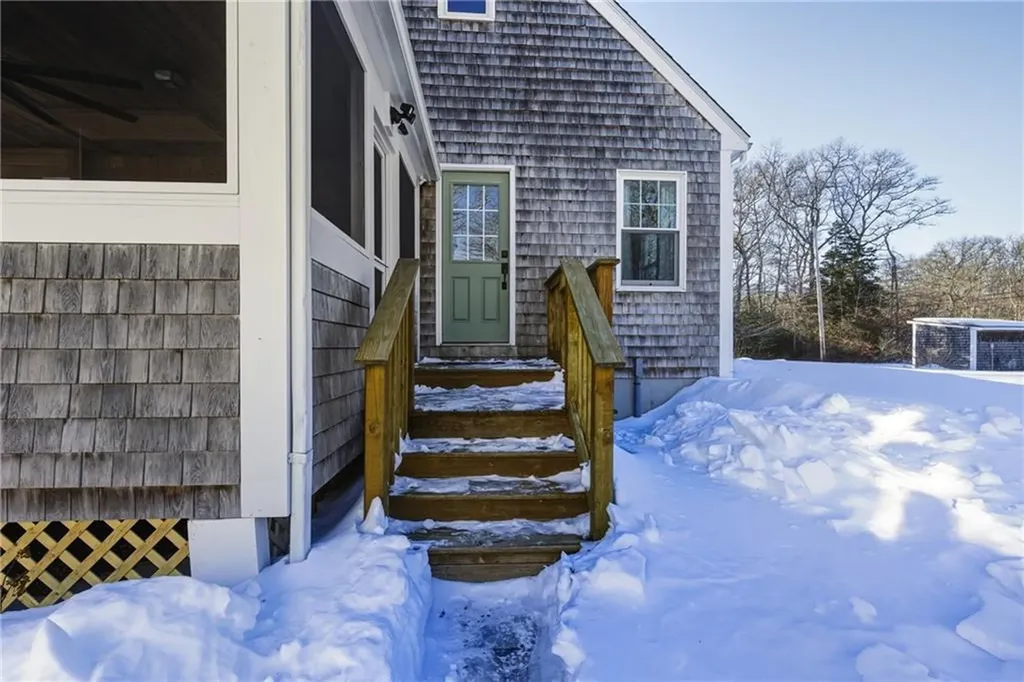 140 Long Highway Little Compton RI 02837