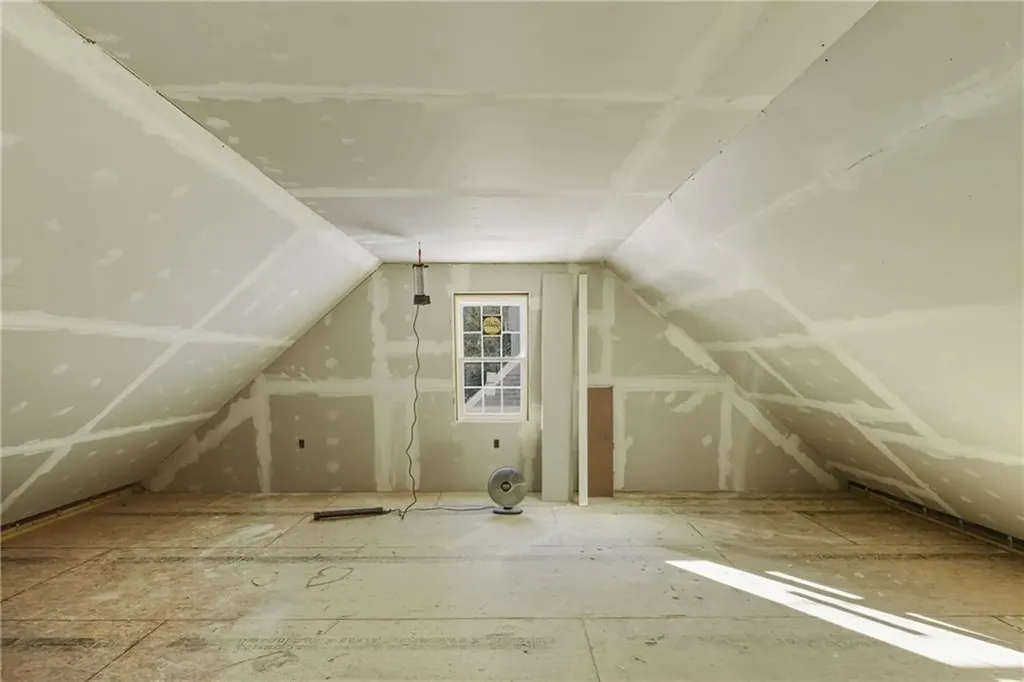 140 Long Highway Little Compton RI 02837