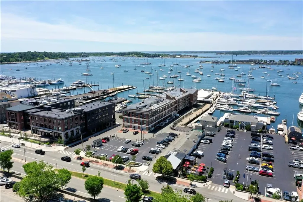 1 Commercial Wharf Newport RI 02840